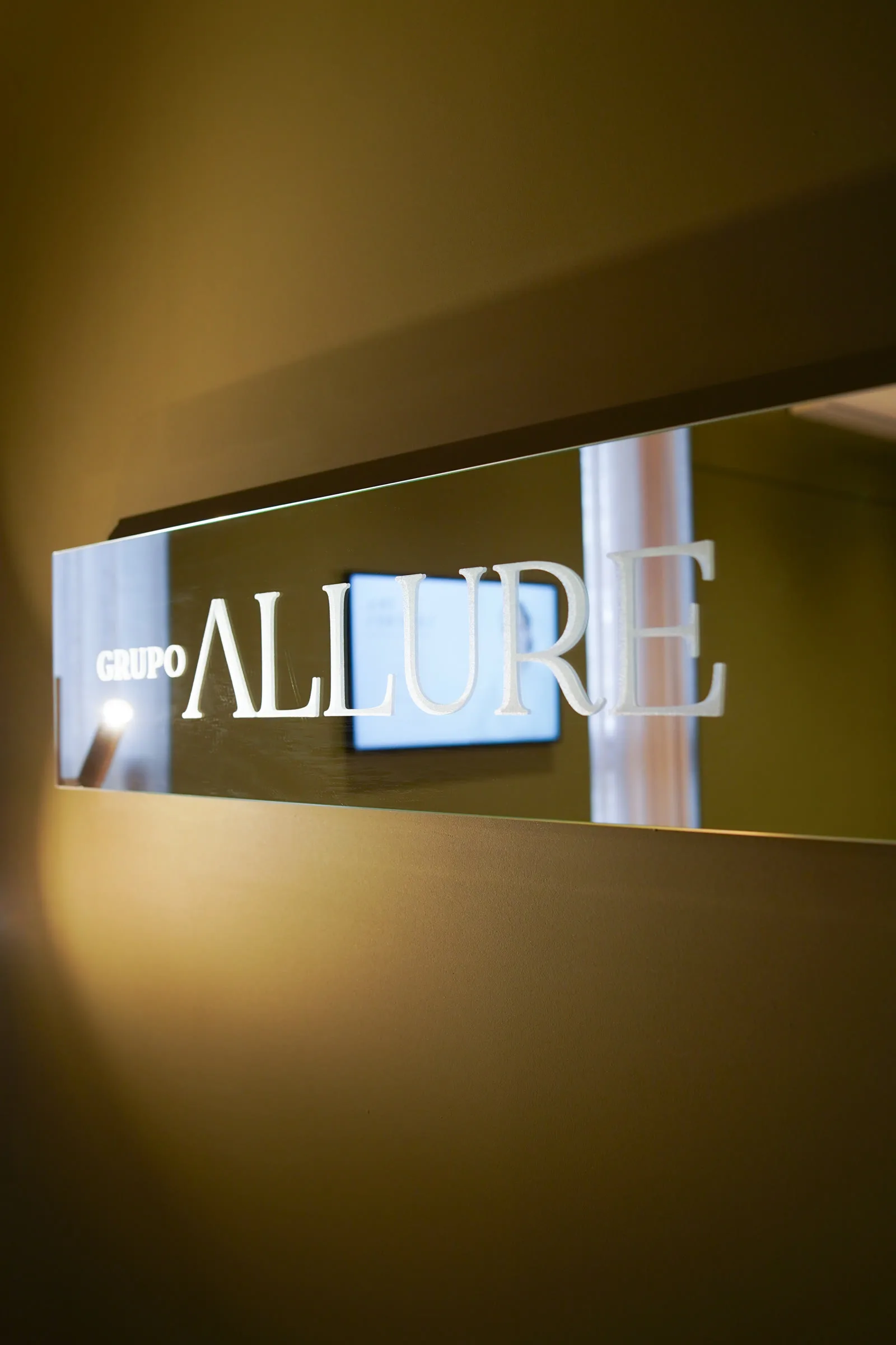 Aplicações da marca Grupo Allure